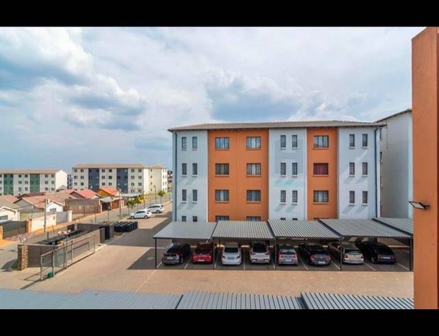 2 BEDROOM PROPERTY TO RENT IN FLEURHOF